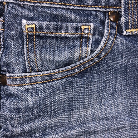 Gap Jean Shorts Womens 4 Curvy Low Rise Cuffed Cut Off Medium Wash Blue Denim - Picture 3 of 6